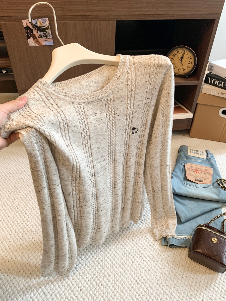 2026 Round Neck Cable Knit Long Sleeve Women's Sweater Early Autumn Korean Style Slim Pullover Top