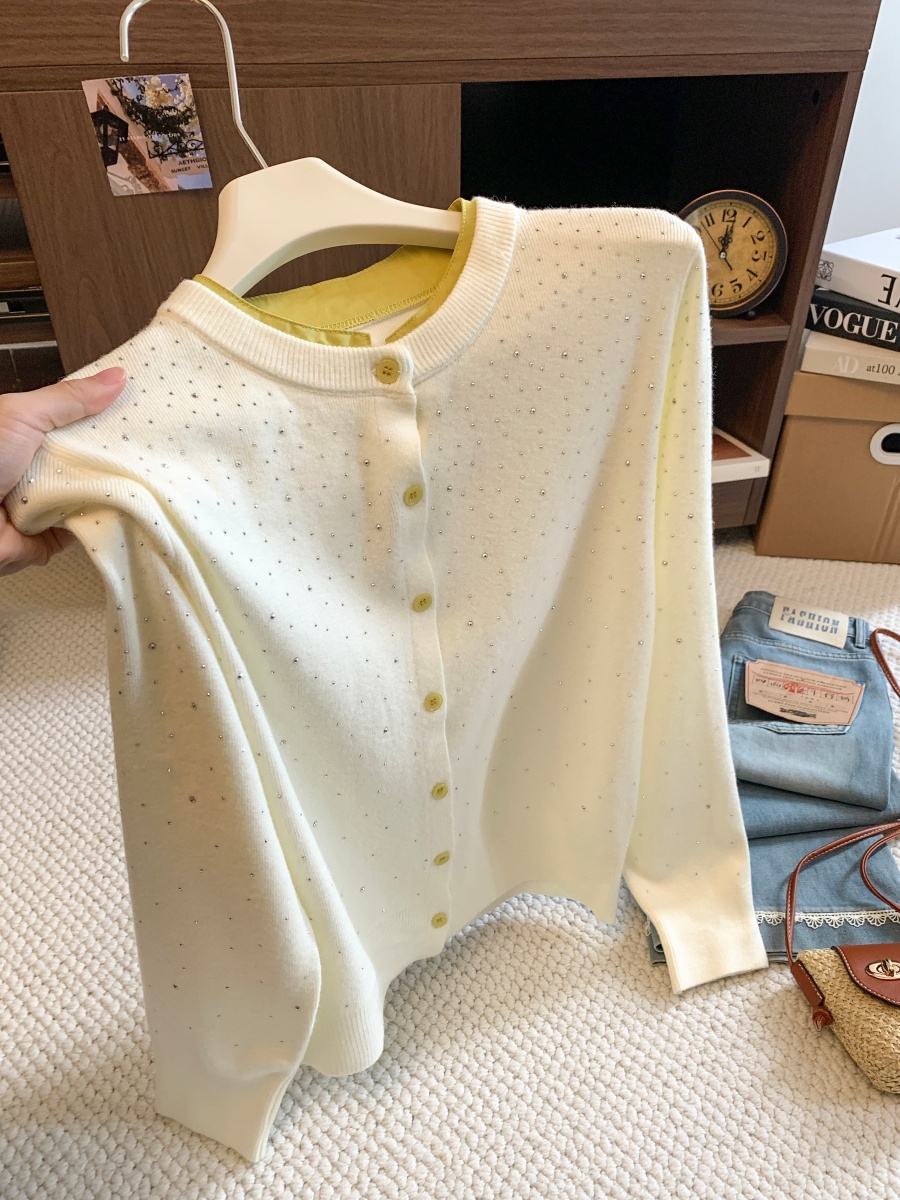 French-Style Round Neck Knit Cardigan for Women 2026 Early Autumn Color-Block Rhinestone Age-Reducing Versatile High-End Top